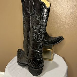CIRCLE G WOMEN'S CROSS EMBROIDERED WESTERN BOOTS
